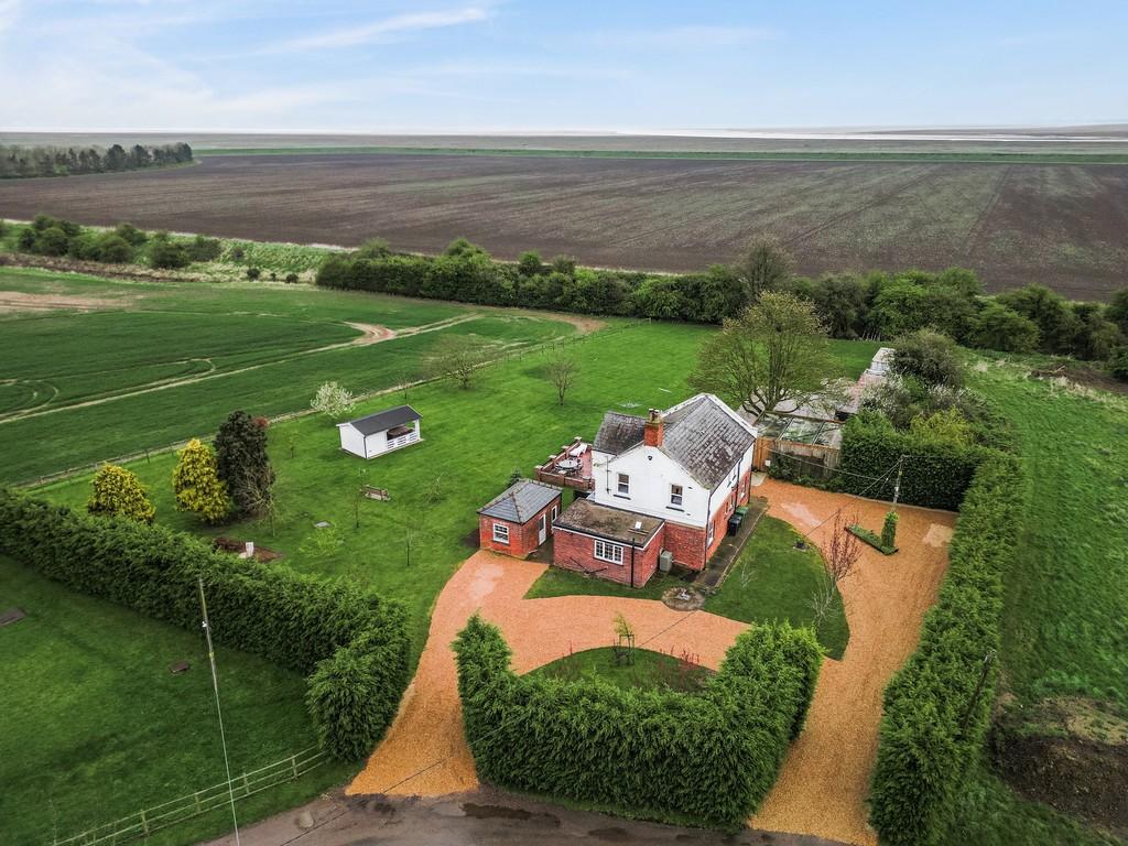 Terrington St. Clement, King's Lynn 6 bed cottage for sale £600,000