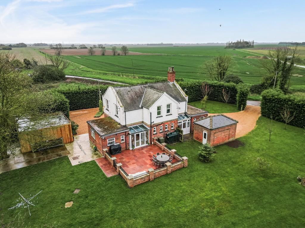 Terrington St. Clement, King's Lynn 6 bed cottage for sale £600,000