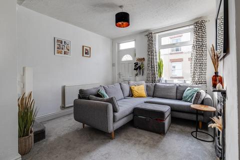 2 bedroom terraced house for sale, North Street, Chester CH3