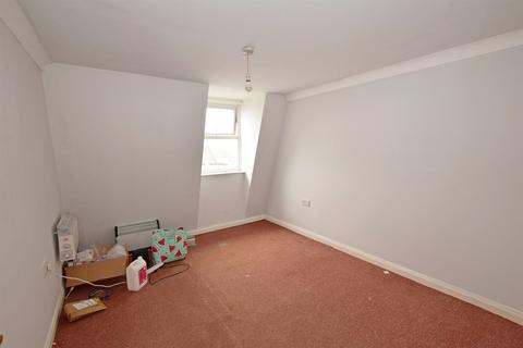 2 bedroom flat to rent, 3-4 Sudley Terrace, High Street, Bognor Regis, PO21