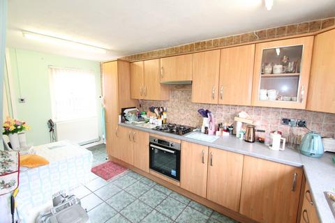 5 Bryn Celyn, Southsea, Wrexham, LL11 6SA