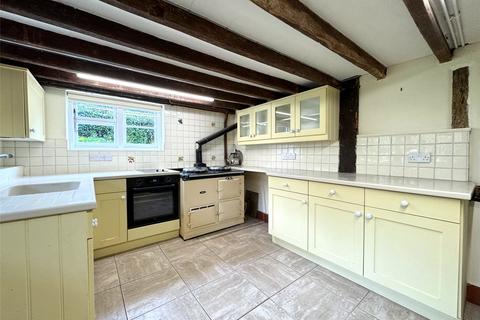 4 bedroom detached house to rent, Smalls Hill Road, Norwood Hill, Horley, Surrey, RH6