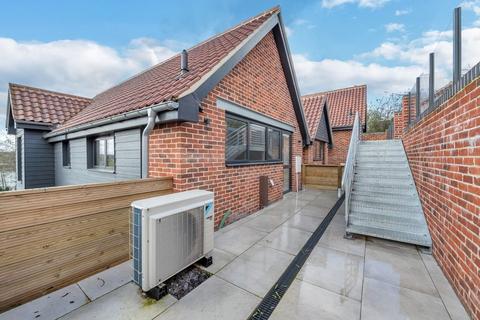 4 bedroom end of terrace house for sale, Market Hill, Diss