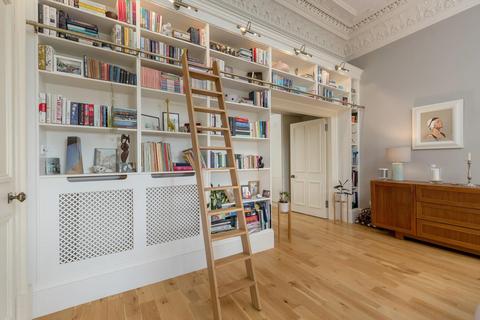 Flat 1, 8 Bruntsfield Crescent, Edinburgh, EH10 4EZ