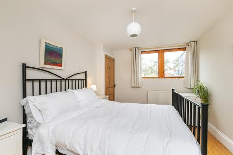 3 bedroom terraced house for sale, Fairfield Road, Winchester