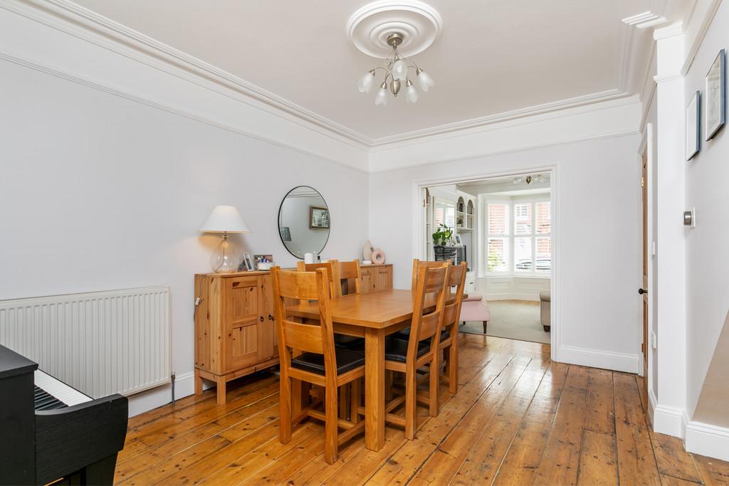 Belgarum - 12 Fairfield Road SO22 6 SF-13