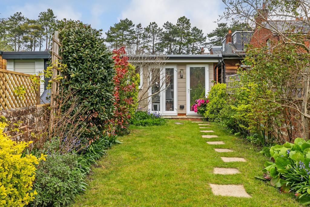Belgarum - 12 Fairfield Road SO22 6 SF-2