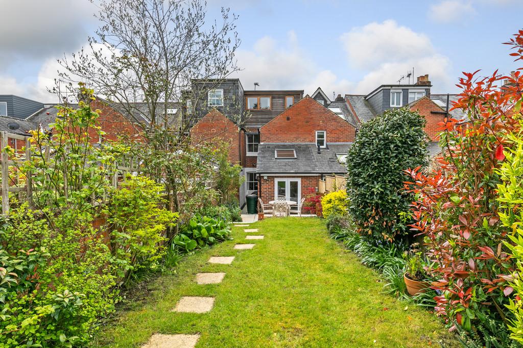 Belgarum - 12 Fairfield Road SO22 6 SF-3