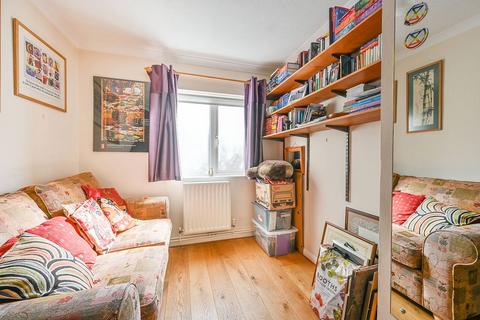 27 Cowper Road, London, W7 1EL
