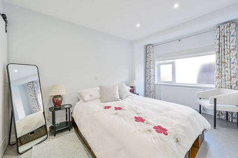 27 Cowper Road, London, W7 1EL
