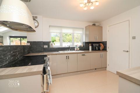 31 Brancaster Close, Amington, Tamworth, B77 3QD