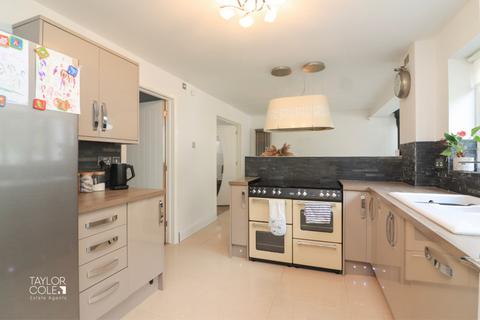 31 Brancaster Close, Amington, Tamworth, B77 3QD