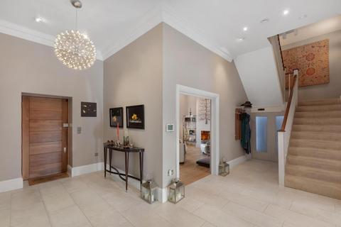 5 bedroom detached house for sale, Gleneldon Road, London