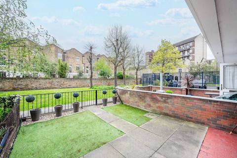 3 bedroom maisonette for sale, Clearbrook Way, Limehouse, London, E1