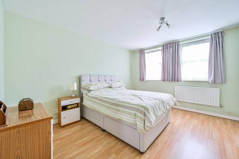16 Clearbrook Way, London, E1 0SA