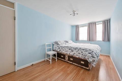 16 Clearbrook Way, London, E1 0SA