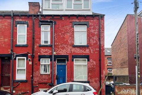 4 bedroom end of terrace house for sale, Thornville Grove, Leeds