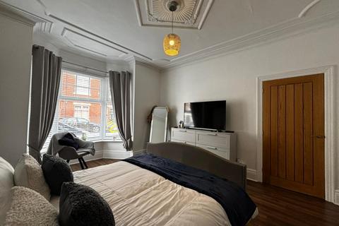 2 bedroom ground floor flat for sale, Milner Street, South Shields