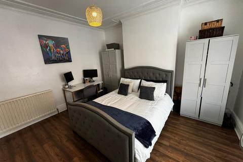 2 bedroom ground floor flat for sale, Milner Street, South Shields