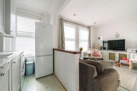 2 bedroom apartment for sale, East Barnet Road, Barnet