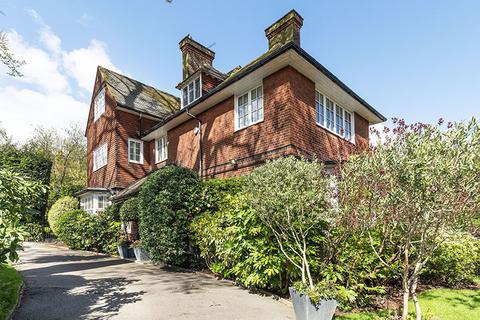 2 bedroom flat to rent, Frognal Lane, Hampstead, London, NW3
