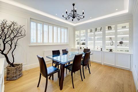 2 bedroom flat to rent, Frognal Lane, Hampstead, London, NW3