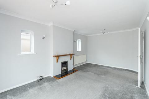 38 Hillside Gardens, Brockham, Betchworth, RH3 7EW