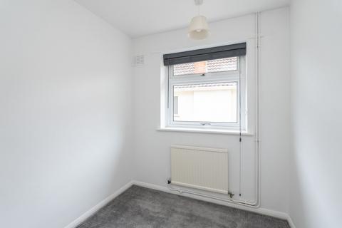 38 Hillside Gardens, Brockham, Betchworth, RH3 7EW