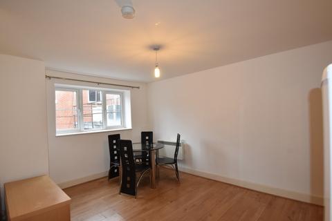 2 bedroom apartment to rent, Howardsgate, Welwyn Garden City AL8