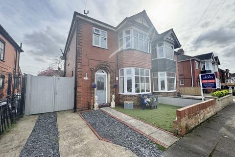 5 Quinton Road, Grimsby, DN32 0BD
