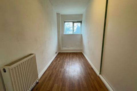 2 bedroom flat for sale, The Rise, London