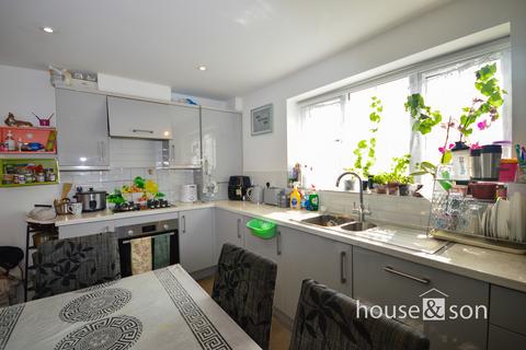 3 bedroom end of terrace house for sale, Kings Close, Bournemouth