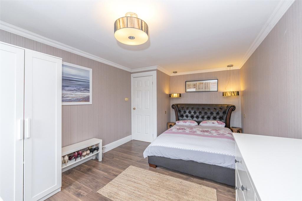 Bedroom 1 Alt