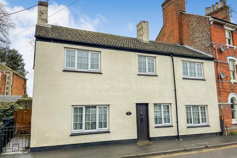 4 bedroom cottage for sale, Cricklade Road, Swindon SN6
