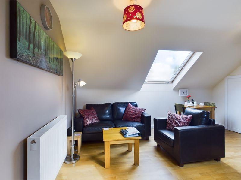 Laura's Loft Living