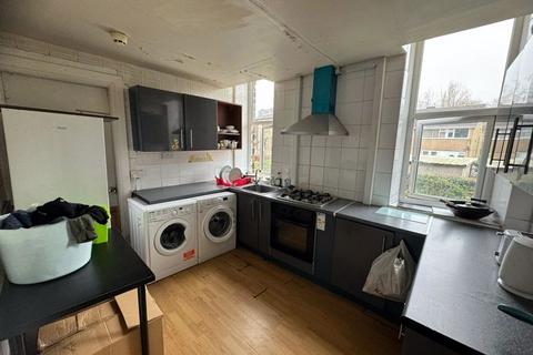 1 bedroom in a house share to rent, Gledholt Road, Huddersfield