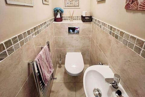 4 bedroom detached house for sale, Caterham Avenue, Middle Hulton