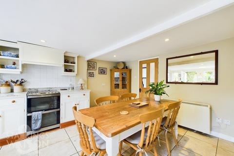 4 bedroom cottage for sale, 13 Bond Street, Hingham, NR9