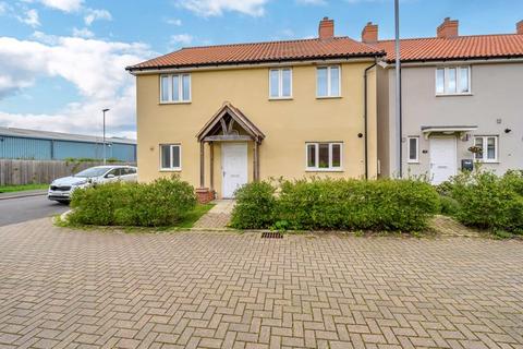 4 bedroom detached house for sale, Stirling Close, Cheburgh