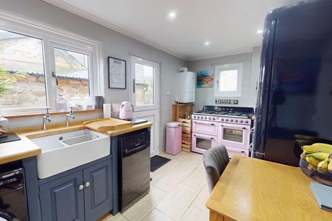 2 bedroom cottage for sale, 44 Cross Street, Moretonhampstead, Devon