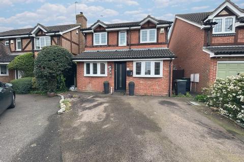 3 bedroom detached house for sale, Merlin Close, Waltham Abbey