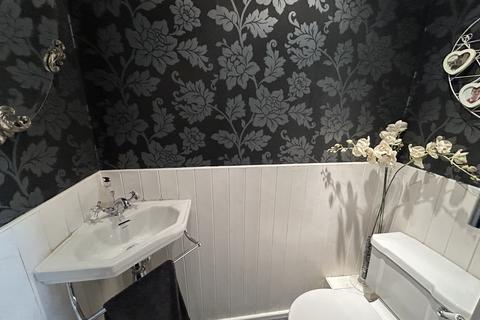 25 Merlin Close, Waltham Abbey, EN9 3NG
