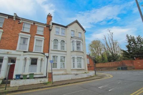 2 bedroom apartment for sale, Grove Hill Road, Harrow