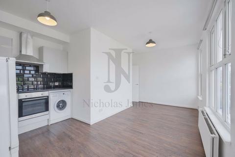 2 bedroom apartment to rent, Ashfield Road , Manor House , London N4