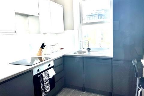 Studio to rent, Windsor Street, Brighton
