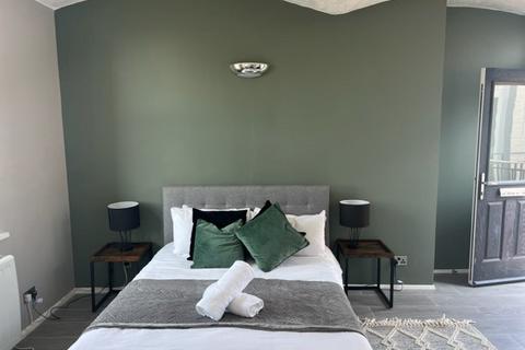 Studio to rent, Windsor Street, Brighton