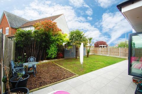 1 Crossways, Tolleshunt Major, Maldon, CM9 8FD