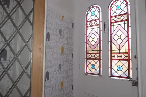 36 Counthill Road, Oldham, OL4 2PB