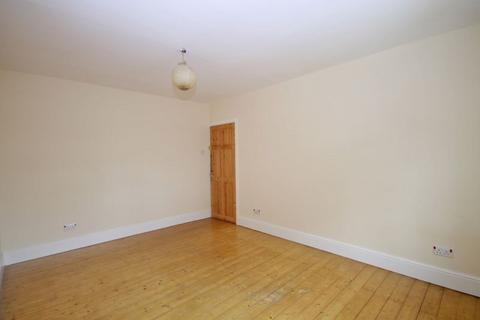 21 Blenheim Close, Greenford, UB6 8ET