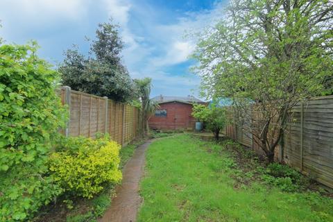 39 Long Drive, Greenford, UB6 8NA